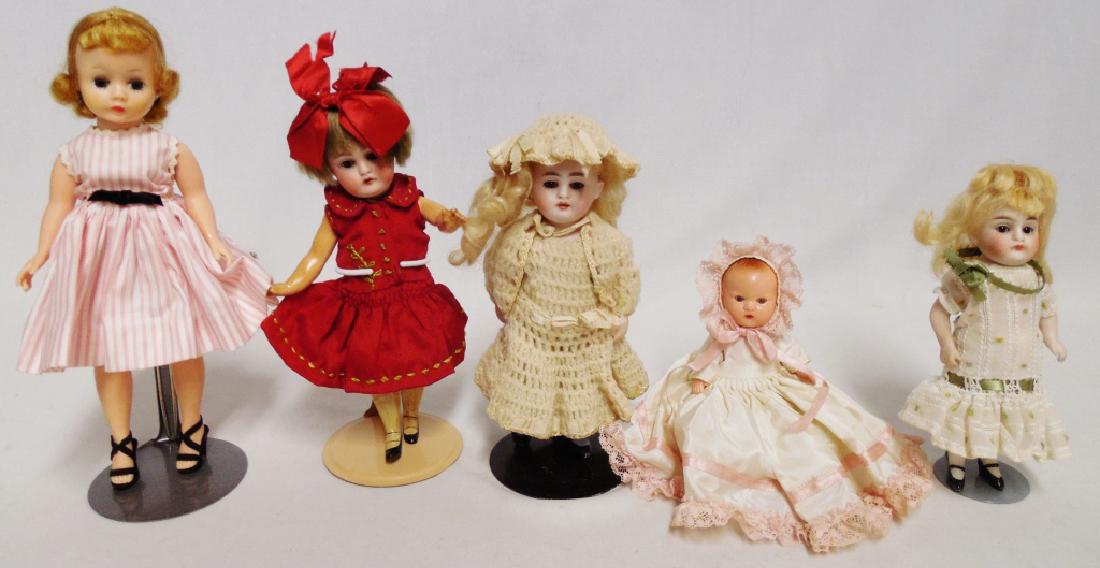 Lot of 5 Assorted Dolls (1 of 1)