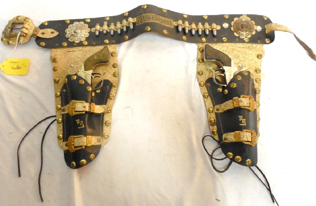 Roy Rogers Double Holster with Guns Gold - RARE (1 of 3)