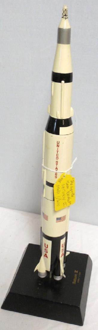 The Apollo Moon Rocket Saturn V 1/200 (1 of 3)