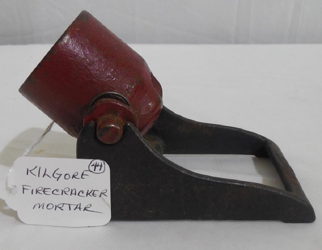 Kilgore Toy Co. Mortar on stand (1 of 2)