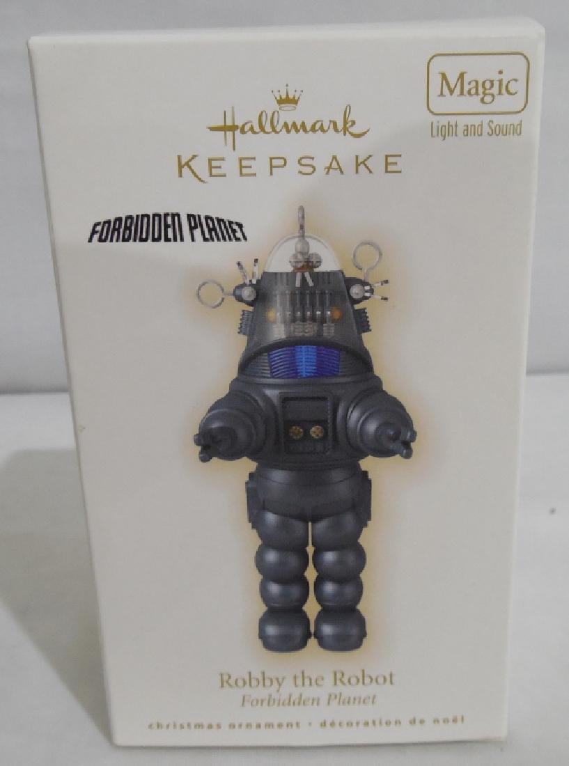 Robby the Robot Ornament: Hallmark 2009