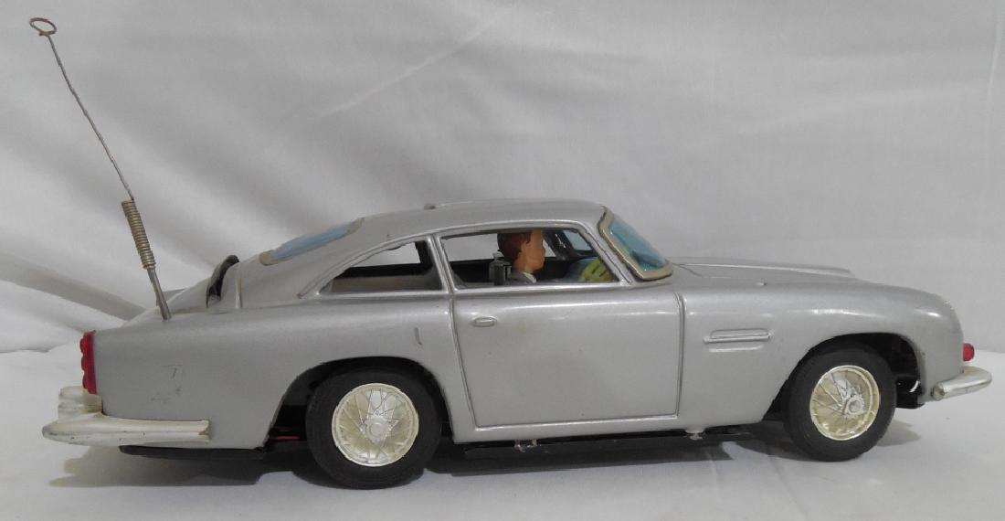 007 James Bond Tin DB 5 Astin Martin (1 of 6)