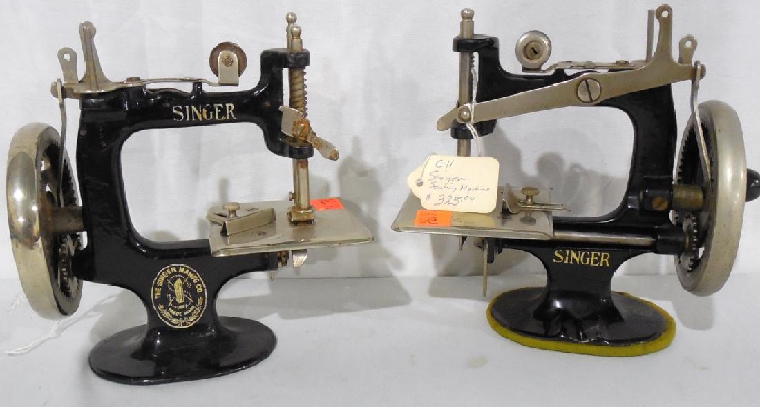 2 Singer Model 20: Cast Iron Mini Sewing Machine
