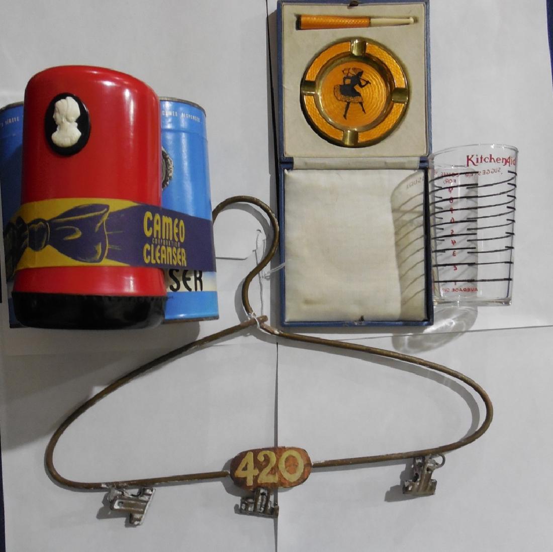 Mixed Lot: Kitchen Aid coffee measure, Cameo Cleanser, 420 Hanger, Ashtray & Cig Holder