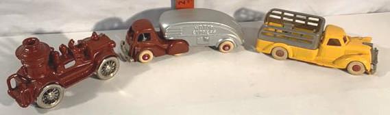 2 Hubley 1 Arcade Cast-iron Vehicle's: Hubly motor express and hopefully yellow pick up truck arcade fire engine Some restoration and repaint
