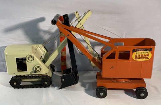 2 Steam shovels Buddy L / Structo: See photos Buddy L sit-n-ride steam shovel Structo Construction Co sit-n-ride missing roof