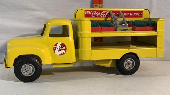 Buddy L Coca-Cola delivery truck: Possibly restored see photos 10 Soda crates 2 Hand trucks