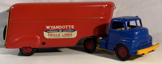 Wyandotte Truck Lines Tractor trailer: See photos Tractor cab is plastic with metal ascents Trailer is Pressed