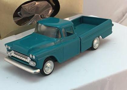 1958 Chevrolet Apache 32 promo model (1 of 6)