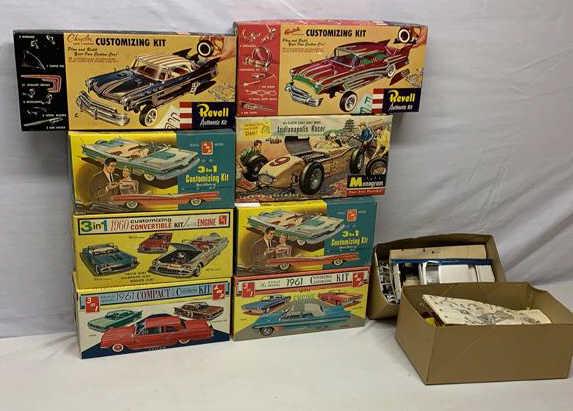 10 Model kits Some partially assembled (1 of 12)