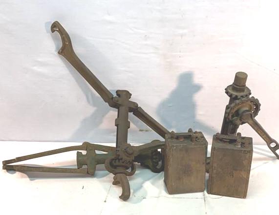 2 Rim Splitters, Jack and 2 Ford Buzz Coils: Used as is see photos