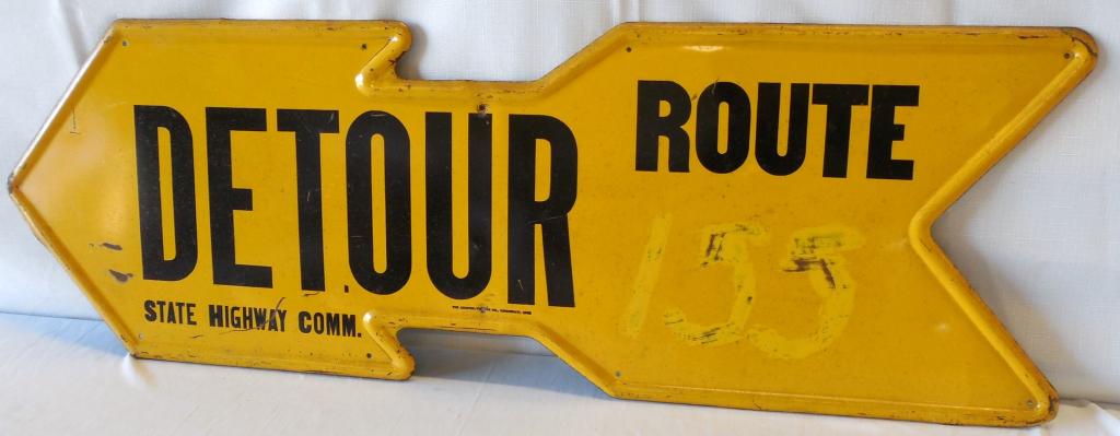 Detour Route arrow sign (1 of 4)