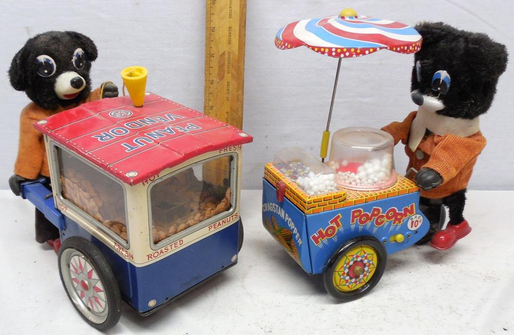 2 Battery operated Bear Vendor Carts: Peanuts & Popcorn Used see photos