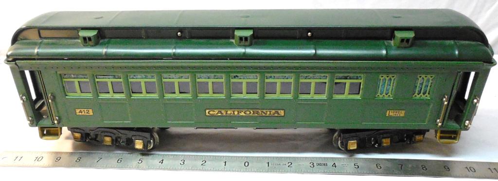 Lionel 412 California Passenger Car (1 of 4)