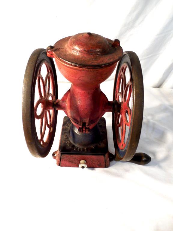 Enterprise Coffee Grinder ,Phila,PA: Latch is broken and no base AS IS