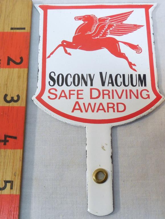 Socony Vacuum Safe Driving Car Emblem: Mobile motif porcelain, contemporary