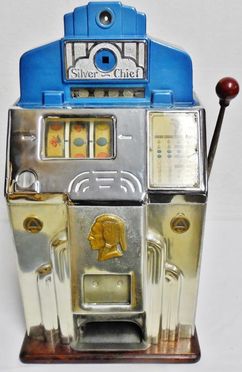 Silver Chief 5 cent Slot Machine, works: No shipping pickup only, very heavy
