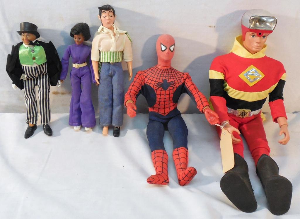 Lot of 5 Action Figures no boxes Spider Man (1 of 4)