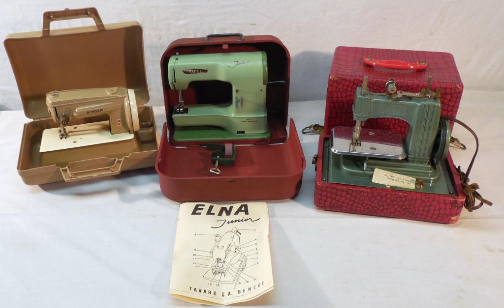 3 Sewing Machines in Carry Cases-Singer (1 of 8)