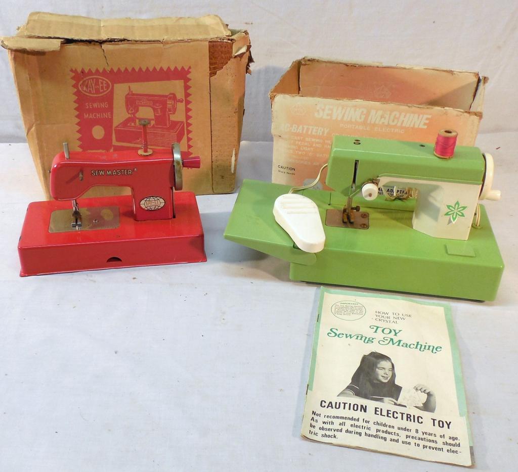 2 Sewing Machines w/Boxes-Kayanee Sewmaster (1 of 8)