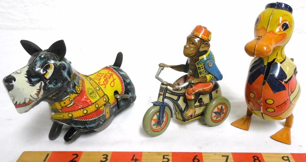 Lot of 3 Tin-Wind Ups Scottie/Duck/Monkey (1 of 10)