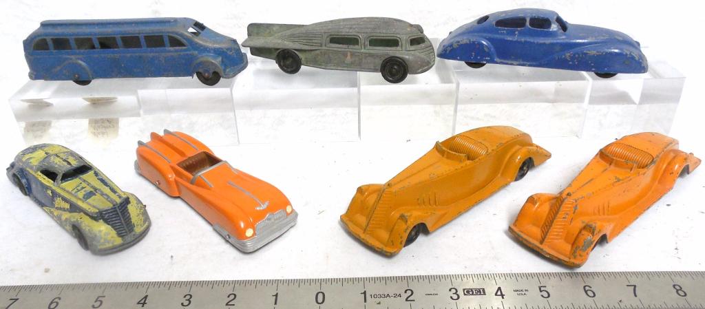 Lot of 7 Cast  Aluminum Cars / Bus/ Roadsters (1 of 14)