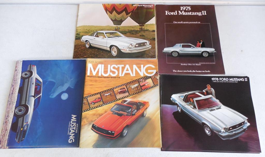 Lot of 20 Ford Mustang Brochures (1 of 1)