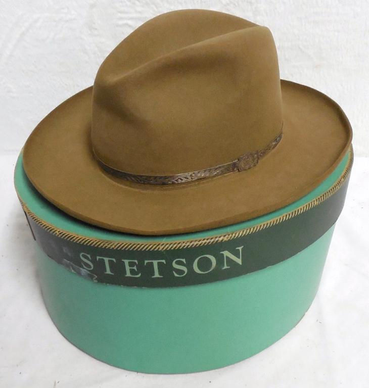 Stetson John Wayne: no size, We where told these hats are vintage hats made in the style of what the "Famous" person would wear and sold to the Public years ago.