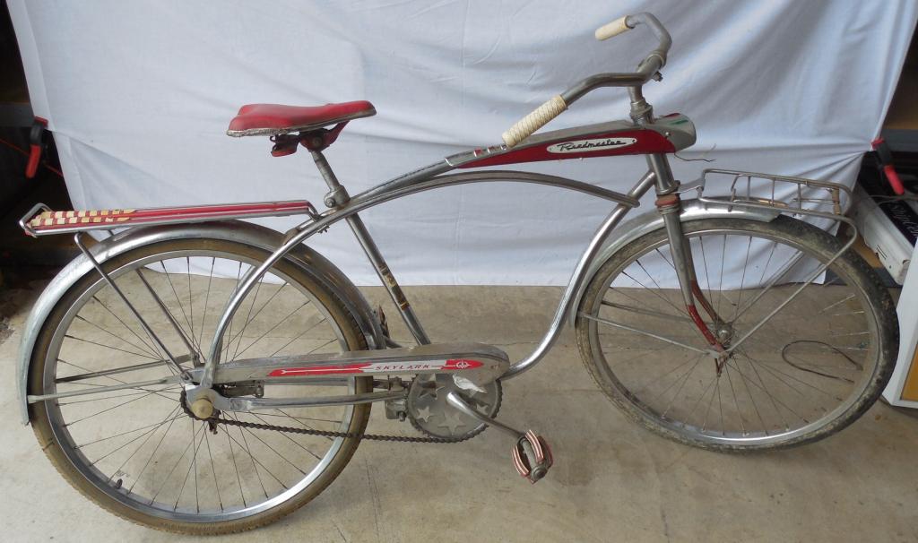 Roadmaster Skylark Boy's Style Bicycle as is light is (1 of 10)