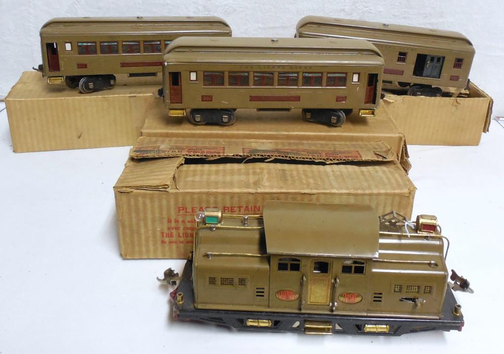 Lot of 4 Lionel Train Cars G Gauge original boxes (1 of 10)