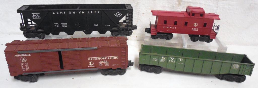 Lot of 4 Lionel Train Cars O Gauge no boxes  used as is (1 of 5)