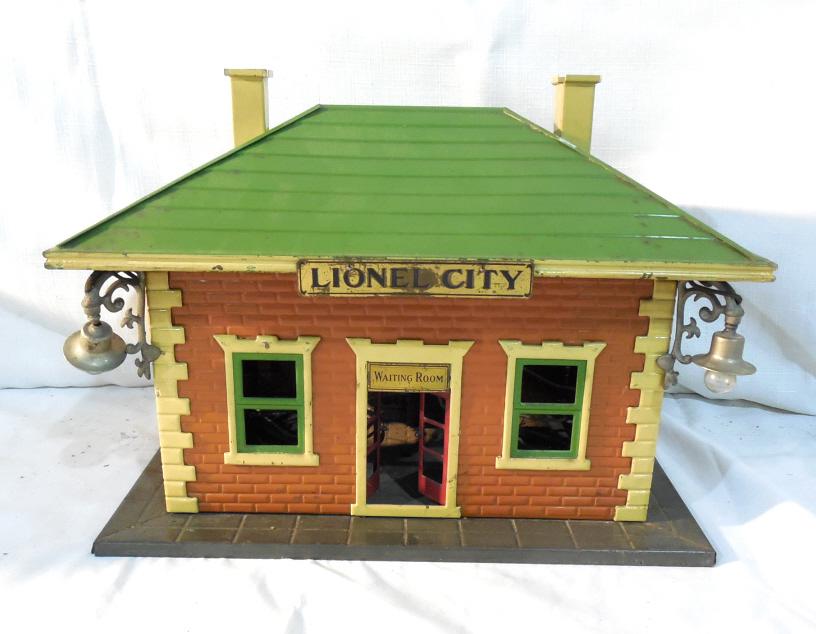 Lionel City 124 Tinplate Waiting Room Standard Gauge (1 of 5)