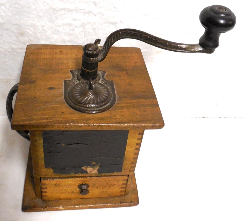 Coffee Grinder no maker name Used as is see photos: no maker name Used as is see photos