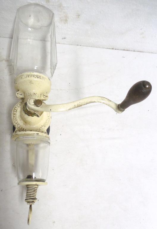 Coffee Grinder Universal No. 24 Landers Frary and Clark: Landers Frary and Clark New Britian Conn Used as is see photos