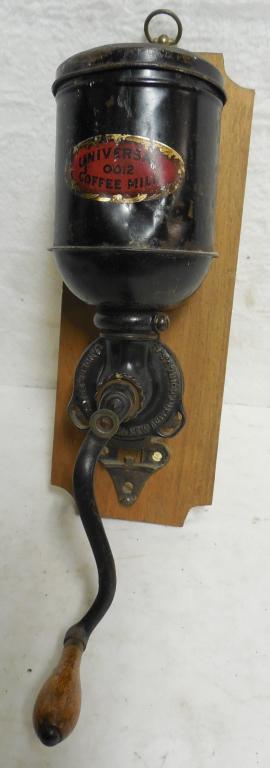 Coffee Mill Universal 0012L Landers Frary and Clark New: Landers Frary and Clark New Britian Conn Used as is see photos