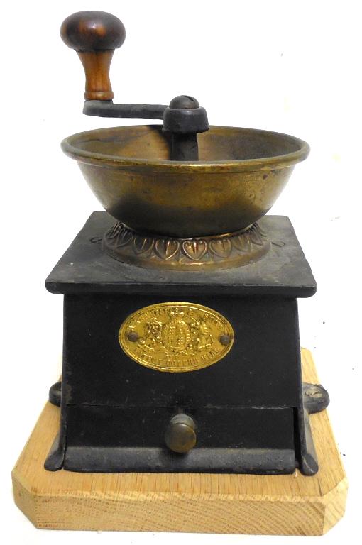 Coffee Grinder A. Kendrick & Sons Used as is see: A. Kendrick & Sons Used as is see photos