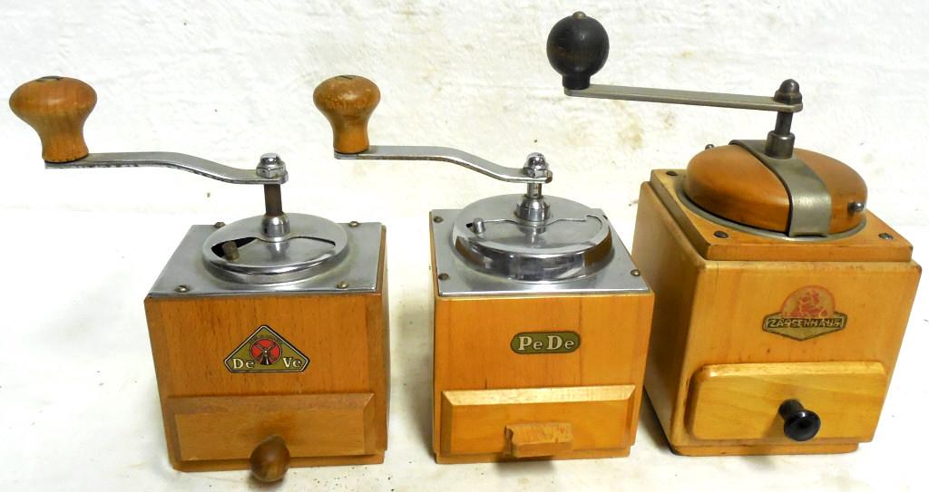 Lot of 3 Coffee Grinders Zassenhaus / PeDe / De Ve: Zassenhaus / PeDe / De Ve Used as is see photos