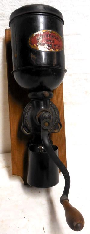 Coffee Grinder Universal 0012 Landers Frary and Clark: Landers Frary and Clark New Britian Conn Used as is see photos