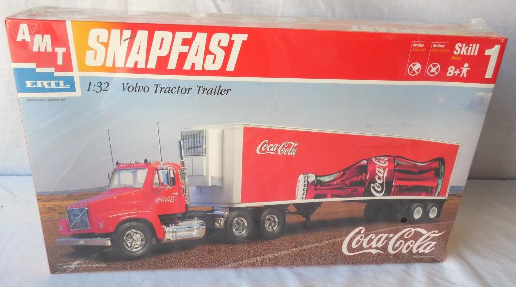 AMT Snap Fast Model Coca-Cola Truck NIB Made in Mexico: Made in Mexico