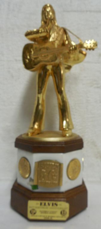 Elvis whiskey decanter music box Elvis 50th birthday (1 of 11)
