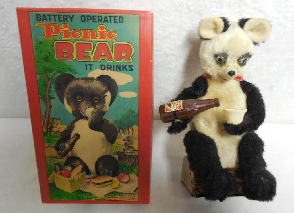 Battery Operated Picnic Bear Original Box untested box (1 of 9)