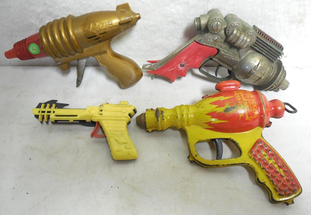 Lot of 4 Toy Guns Buck Rogers/ Razer Others Buck Rogers: Buck Rogers Gun Does Not work