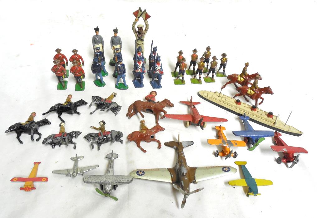 Lot of 41   Soldiers / Horses/ Planes Etc. Lincoln Log/ (1 of 7)
