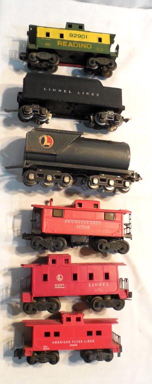 Lot of 6 Train Cars Lionel / American Flyer see photos (1 of 8)