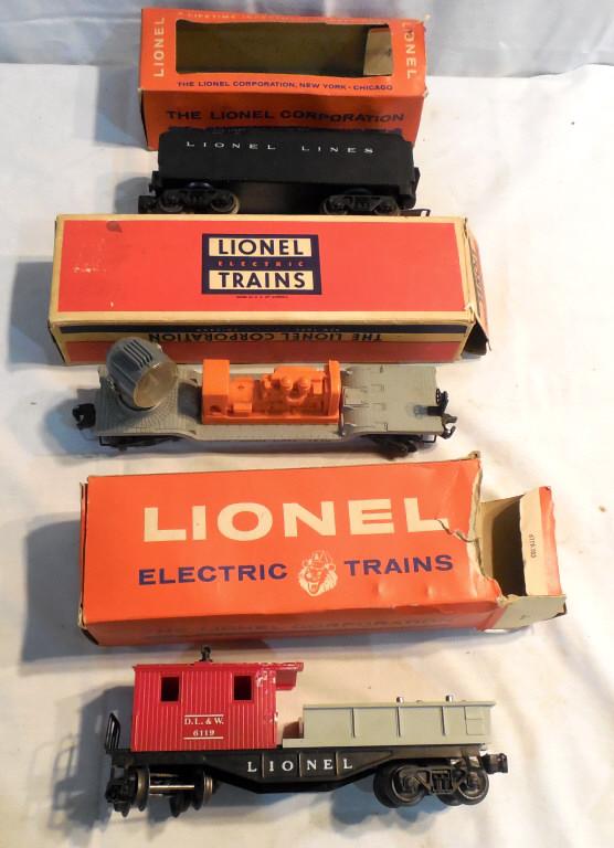 Lot of 3 Lionel Train Cars caboose needs cleaning /: caboose needs cleaning / boxes are rough