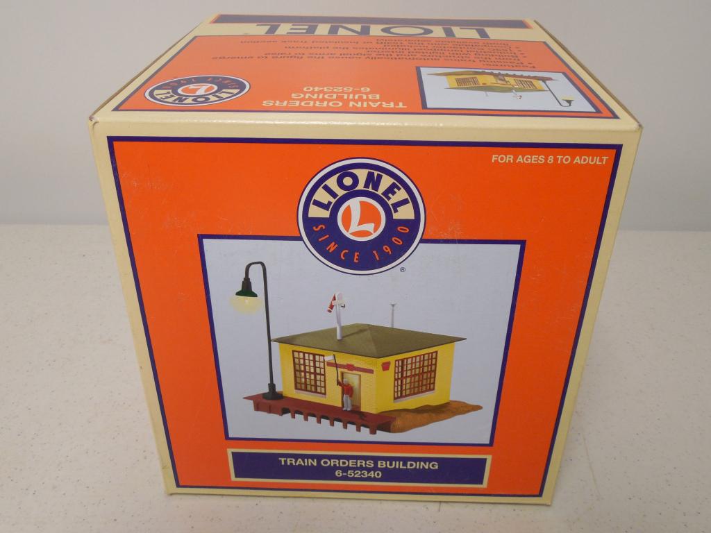 Lionel Train Orders Building NIB Looks to be new (1 of 2)