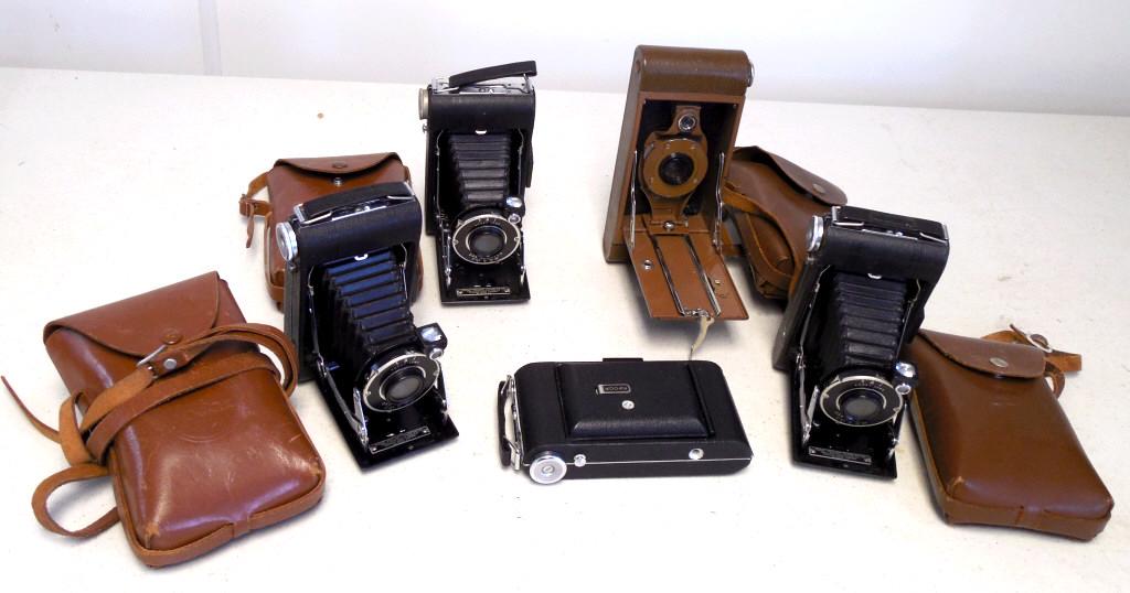 assorted cameras & cases Kodak untested (1 of 6)
