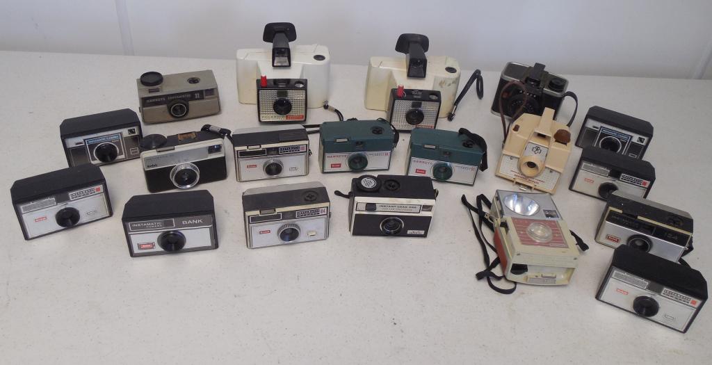 assorted cameras Kodak, Polaroid & others, untested (1 of 5)