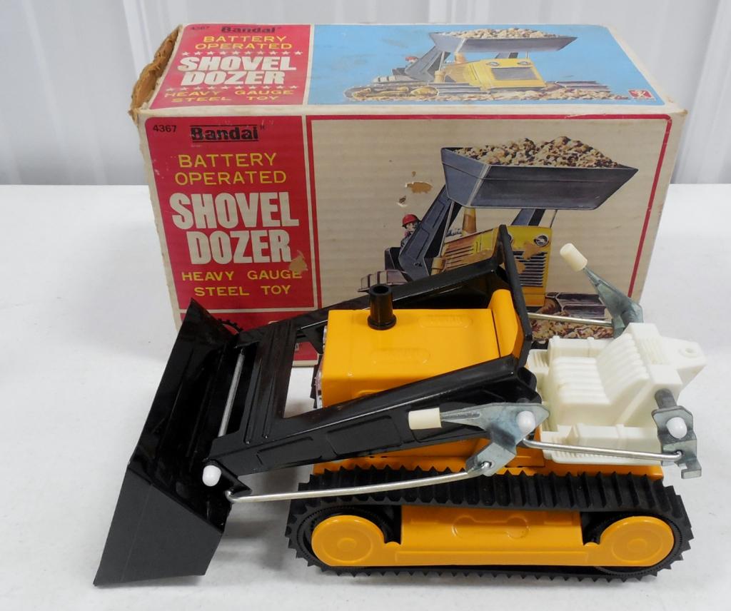 Bandal Battery Operated Shovel Dozer Orig. Box box a: box a little rough toy is nice untested