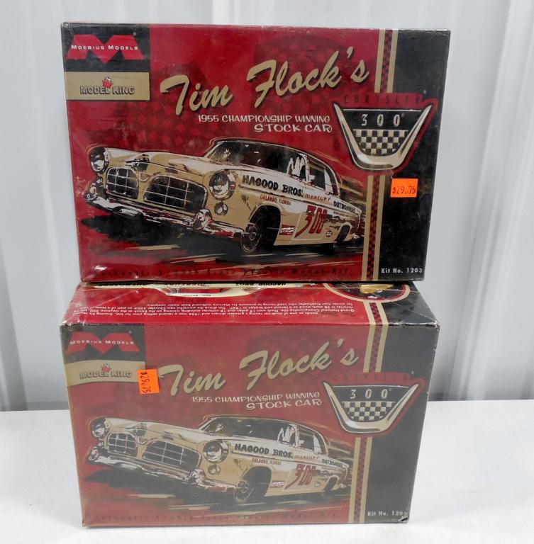 Moebius Models Pair of 1955 Chrysler 300 NIB see photos (1 of 4)